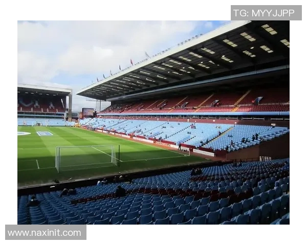 足球明星辉煌岁月球场传奇铸就梦想